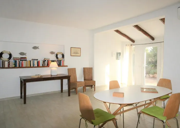 Contraruia By Interhome