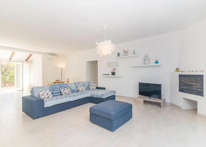 Contraruia By Interhome * Aglientu